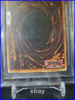 1st Edition WAVY YU-GI-OH! BGS8.5 LOB-001 Blue-Eyes White Dragon English