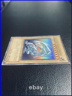 2002 Yu-Gi-Oh Blue-Eyes White Dragon SDK-001 Ultra Rare 1st Edition