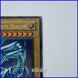 2002 Yugioh SDK-001 Blue-Eyes White Dragon Ultra Rare 1st Edition