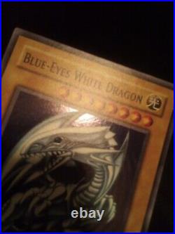 Blue Eyes White Dragon 1st Edition Holo Foil Rare Yugioh Card USA #1 Konami EX