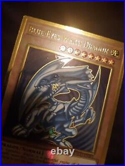 Blue Eyes White Dragon 1st Edition NA English Ultra Rare Holo YuGiOh Card 001