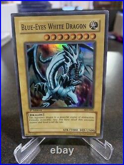 Blue-Eyes White Dragon 1st Edition YuGiOh Ultra Rare English 2002 SKE-001