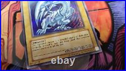 Blue-Eyes White Dragon Dark Duel Stories DDS-001 Secret Rare Yugioh Card Eng