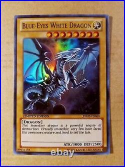 Blue-Eyes White Dragon JUMP-EN068 Limited Ultra Rare Yugioh NM read see pics (2)