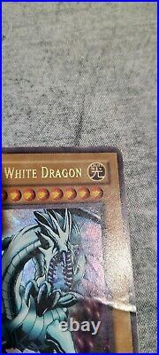 Blue-Eyes White Dragon LOB-001 1st Edition NA