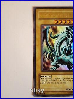 Blue-Eyes White Dragon LOB-001 The Legend of Blue Eyes White Dragon Unlimited