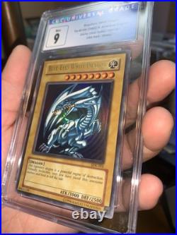 Blue-Eyes White Dragon SDK-001 CGC 9 MINT Glossy