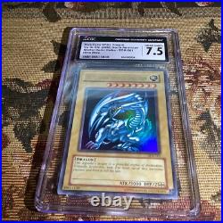 Blue-Eyes White Dragon SDK-001 Starter Deck Kaiba-Unlimited Graded CGC 7.5