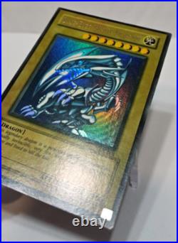 Blue-Eyes White Dragon SDK-001 Ultra Rare Unlimited FADED & WAVY Yugioh 5963 Blue-Eyes White Dragon SDK-001 Ultra Rare Unlimited FADED & WAVY Yugioh 5963