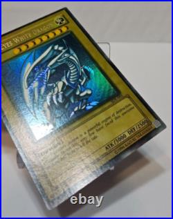 Blue-Eyes White Dragon SDK-001 Ultra Rare Unlimited FADED & WAVY Yugioh 5963 Blue-Eyes White Dragon SDK-001 Ultra Rare Unlimited FADED & WAVY Yugioh 5963