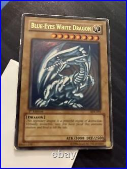 Blue Eyes White Dragon SDK 1st Edition Heavily Played