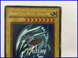 Blue-Eyes White Dragon SDK-E001 1st Edition Yu-Gi-Oh Ultra Rare