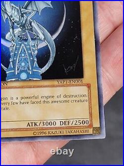 Blue-Eyes White Dragon YAP1-EN001 Yugioh Card Limited Edition 2008 Konami TCG