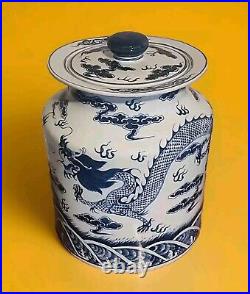 Blue & white porcelain Ginger jar Dragon & clouds 12