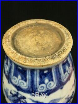 Chinese Antique Blue and white Ming Dynasty Xuande Crackle glaze Dragon Vase