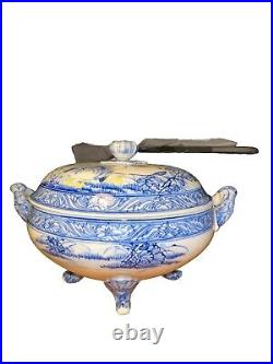 Chinese Asian Blue and white dragon footed lidded soup tureen 2 Geese/ Swan K