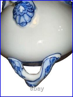 Chinese Asian Blue and white dragon footed lidded soup tureen 2 Geese/ Swan K