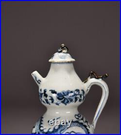 Chinese Blue&white Porcelain HandPainted Exquisite Dragon Pattern Teapots 10428