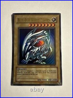 MINT Blue-Eyes White Dragon SDK-001 Unlimited Edition Ultra Rare YuGiOh