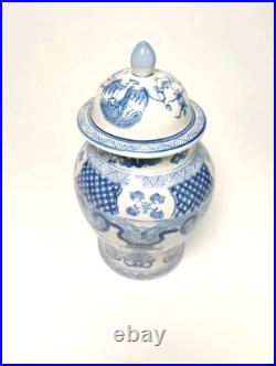 Vintage Chinese Dragon Blue & White Porcelain Vase With Lid 10.5 EUC Antique Vintage Chinese Dragon Blue & White Porcelain Vase With Lid 10.5 EUC Antique