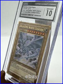 YUGIOH CGC 10 2017 Blue-Eyes White Dragon MVP1-ENGV4 Gold Rare Limited Edition