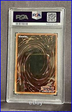 YUGIOH! PSA 8 2002 Blue-Eyes White Dragon SDK-001 Ultra Rare