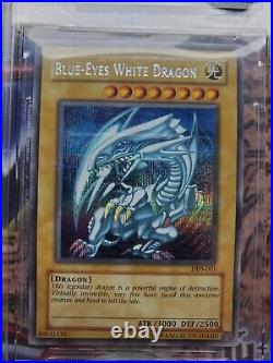 Yu-Gi-Oh! 2002 Blue-Eyes White Dragon Dark Duel Stories DDS-001 BGS 9 PSA