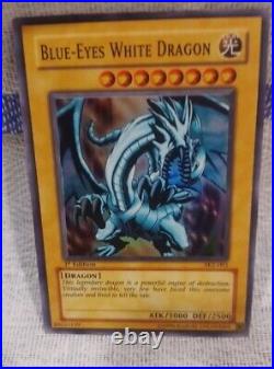 Yu-Gi-Oh 4 Blue Eyes White Dragon SKE001 1st Edition Pre-owned
