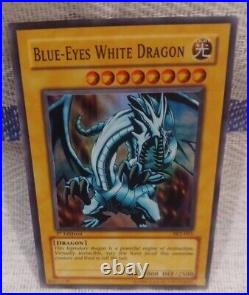 Yu-Gi-Oh 4 Blue Eyes White Dragon SKE001 1st Edition Pre-owned