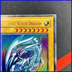 Yu-Gi-Oh! Blue-Eye White Dragon SDK-001 1st Edition Ultra Rare Asian English EX