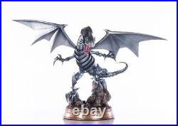 Yu-Gi-Oh! Blue Eyes White Dragon 14 PVC Statue SILVER EDITION