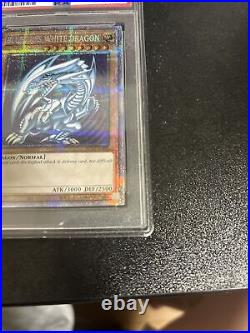 Yu-Gi-Oh! Blue-Eyes White Dragon AC02-JP000