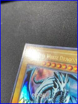 Yu-Gi-Oh Blue-Eyes White Dragon Asian English 1st Ultra Rare LOB-001 TCG