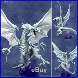 Yu-Gi-Oh! Blue Eyes White Dragon Figure Megahouse Duel Monsters