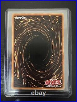 Yu-Gi-Oh! Blue-Eyes White Dragon LOB-001 1st Edition Asian English