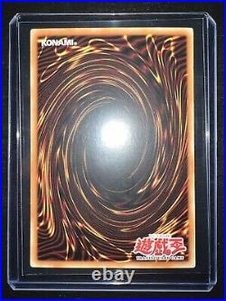 Yu-Gi-Oh! Blue-Eyes White Dragon LOB-001 1st Edition Asian English