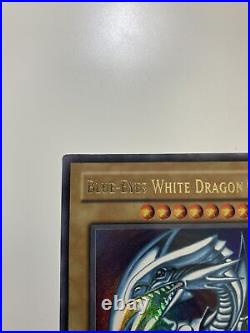 Yu-Gi-Oh! Blue-Eyes White Dragon SDK-001 1st Edition MINT VERY CLEAN