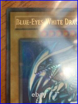 Yu-Gi-Oh Blue Eyes White Dragon SDK 001 Ultra Rare (NM/Mint)