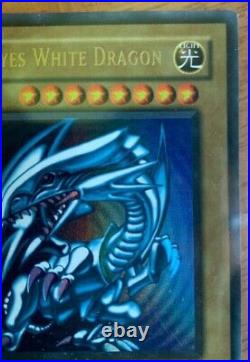 Yu-Gi-Oh Blue Eyes White Dragon SDK 001 Ultra Rare (NM/Mint)