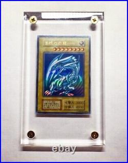 Yu-Gi-Oh! Blue Eyes White Dragon Ultra Rare 1st Edition Japanese Initial Yu-Gi-Oh! Blue Eyes White Dragon Ultra Rare 1st Edition Japanese Initial
