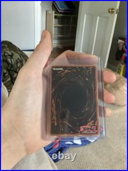 Yu-Gi-Oh Blue-Eyes White Dragon Ultra Rare Holographic 1st Edition Card