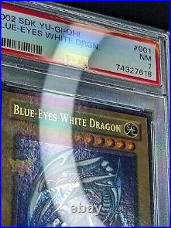 Yu-Gi-Oh! Blue-Eyes White Dragon Wavy PSA 7 NM SDK-001 Ultra Rare 2002