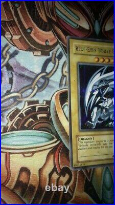 Yu-Gi-Oh! Dark Duel Stories Blue-Eyes White Dragon DDS-001 Secret Rare