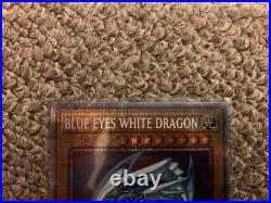Yu-Gi-Oh Duel Monsters Blue Eyes White Dragon AC02-JP000 English edition