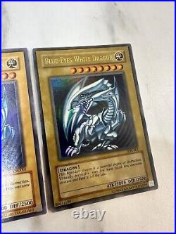 Yu-Gi-Oh! SDK-001 Blue-Eyes White Dragon X3 PLAYSET NM (LP-NEAR MINT)