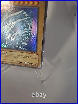 Yu-Gi-Oh! TCG Blue-Eyes White Dragon Kaiba SDK-001 GLOSSY Ultra Rare