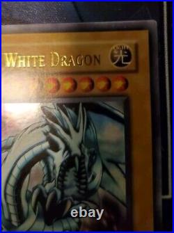 Yu-Gi-Oh! TCG Blue-Eyes White Dragon Legend of Blue Eyes White Dragon LOB-001 AE