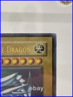 Yu-Gi-Oh! TCG Blue-Eyes White Dragon Starter Deck Kaiba SDK-001 1st Edition