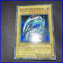 Yu-Gi-Oh! TCG Blue-Eyes White Dragon Ultra Rare Konami 1996 SDK-001 Yu-Gi-Oh! TCG Blue-Eyes White Dragon Ultra Rare Konami 1996 SDK-001
