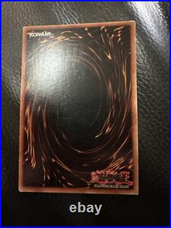 Yu-Gi-Oh! TCG Blue-Eyes White Dragon Ultra Rare Konami 1996 SDK-001 Yu-Gi-Oh! TCG Blue-Eyes White Dragon Ultra Rare Konami 1996 SDK-001